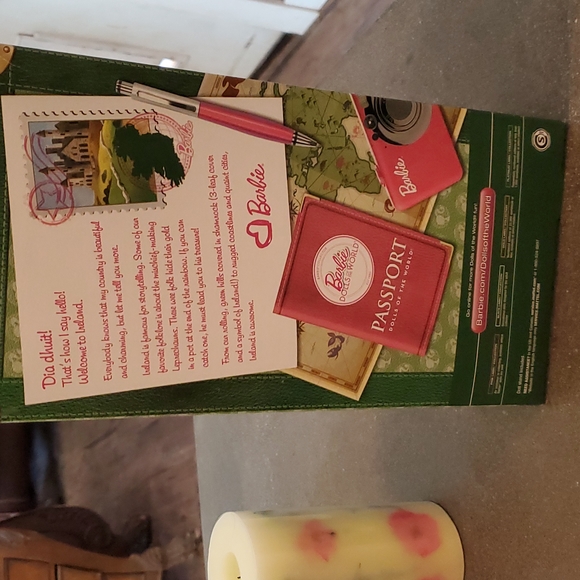 Dolls of the World Ireland - Picture 3 of 4